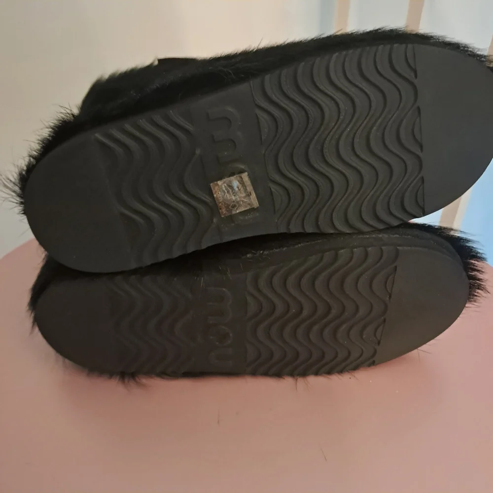 Mou Boots Women's 8 Black Goat Hair Fur Shaggy Luxury Designer Winter Cozy